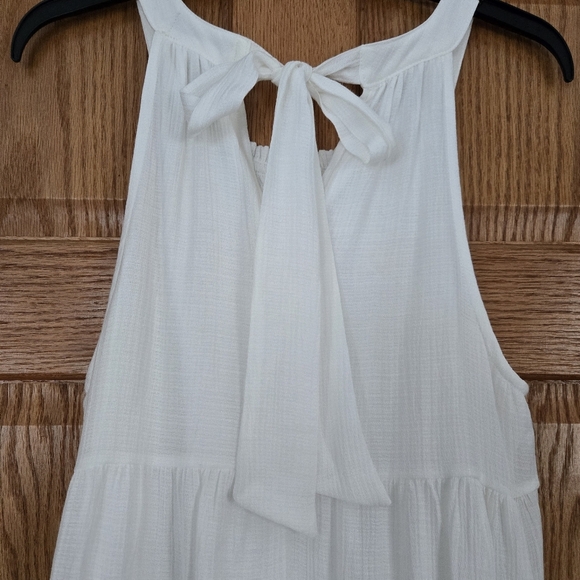 KLd white beach/summer dress size SMALL - Picture 2 of 8